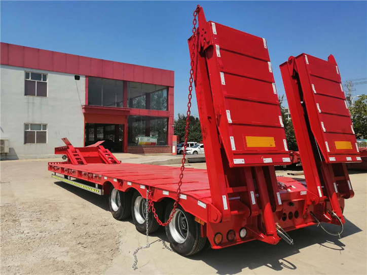 大型設(shè)備在運(yùn)輸卸車時需要怎么做？這些事項都要注意了！